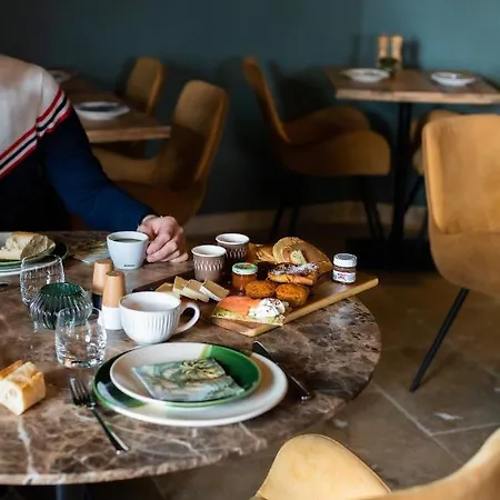 Brit Privilege Le Victoria Boutique Hotel Hotel
